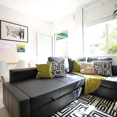 Family Pet Friendly Apartment 3 Minute Walk To Miami Beach With Free Parking